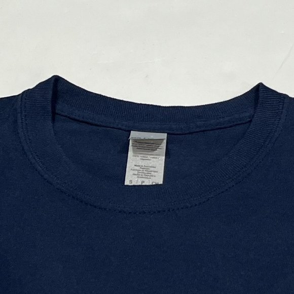 Gildan Tag Fox Running Graphic Shirt Chase Your Adventures Navy Shirt Size Small - Picture 12 of 15